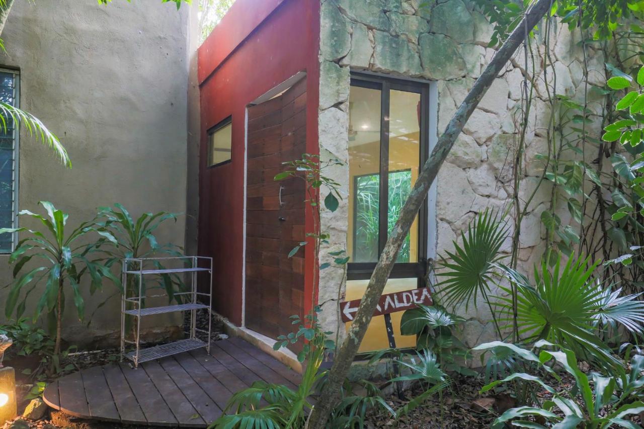 Guest House La Aldea Holistic Experience カンクン エクステリア 写真