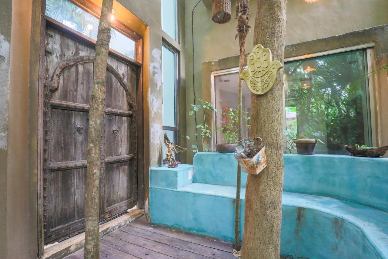 Guest House La Aldea Holistic Experience カンクン エクステリア 写真