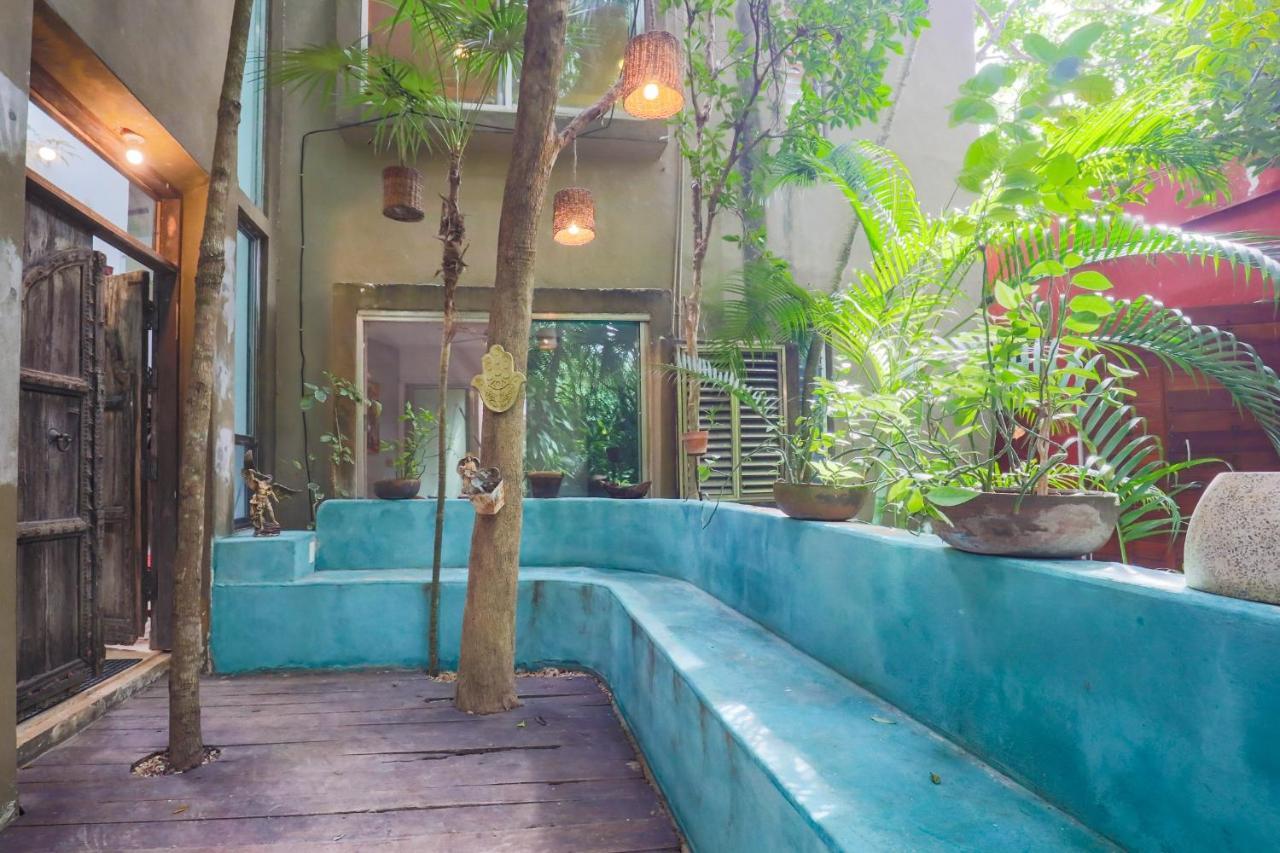Guest House La Aldea Holistic Experience カンクン エクステリア 写真