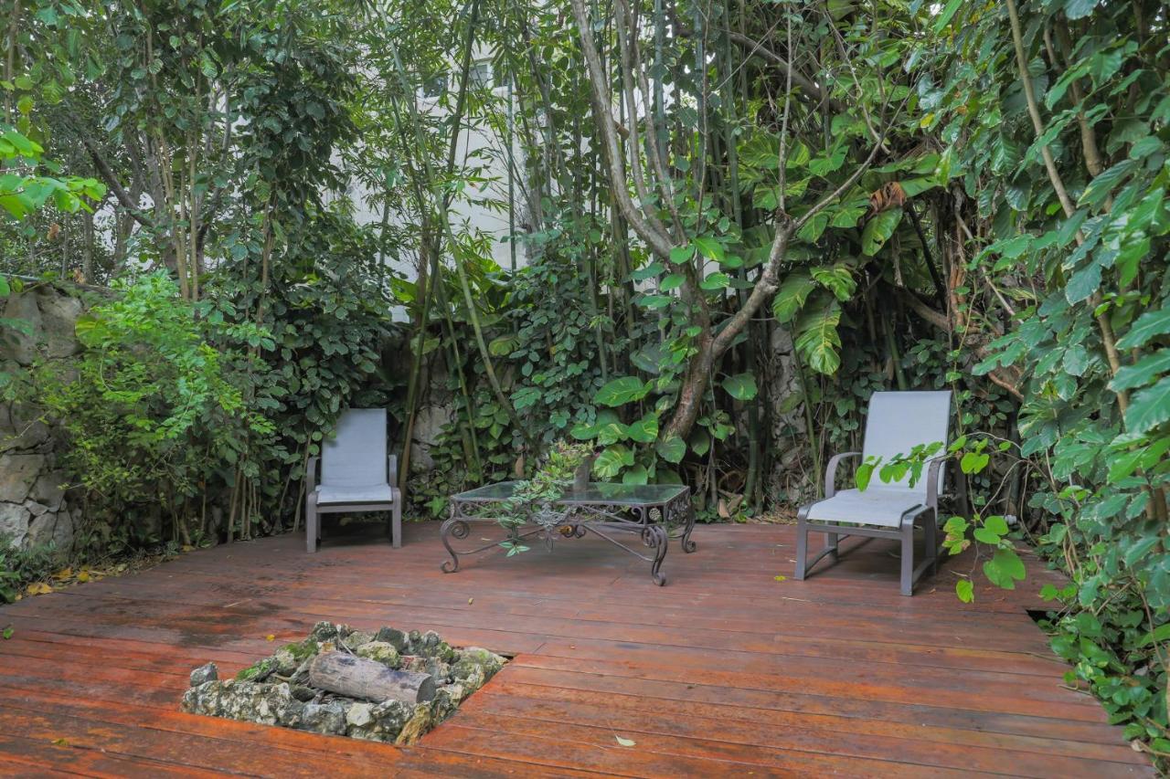 Guest House La Aldea Holistic Experience カンクン エクステリア 写真