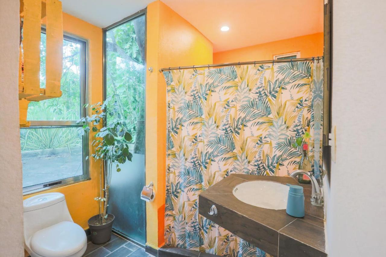 Guest House La Aldea Holistic Experience カンクン エクステリア 写真