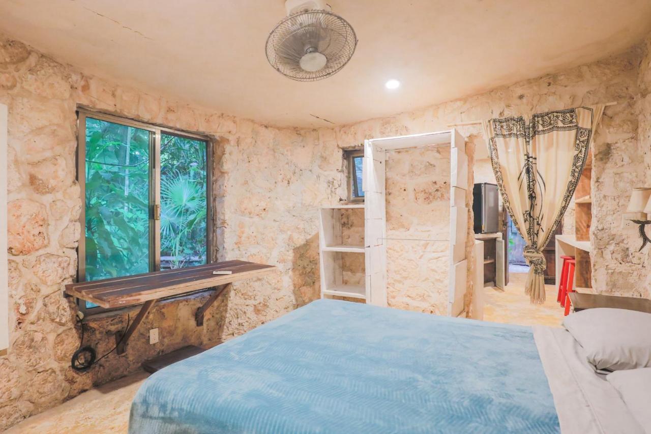 Guest House La Aldea Holistic Experience カンクン エクステリア 写真
